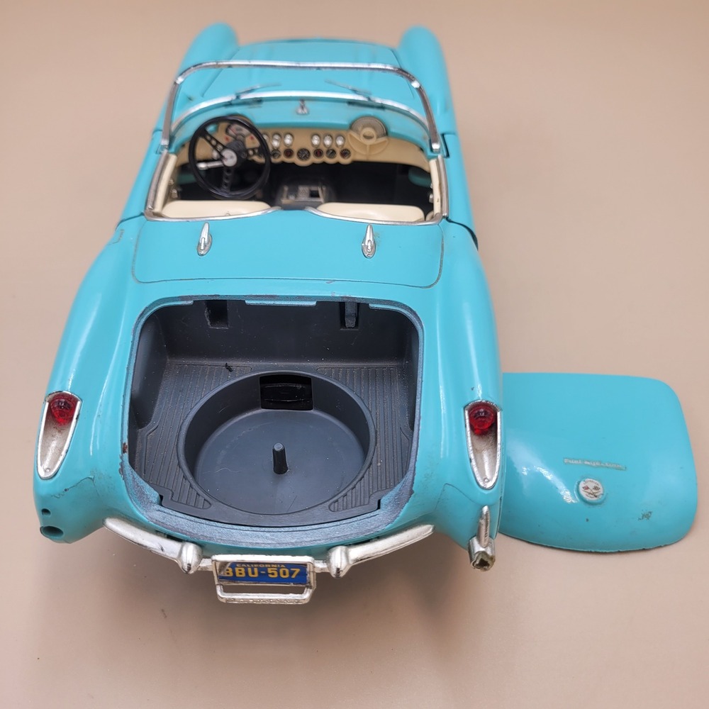 Bburago 1957 Chevrolet Corvette 1/18 Diecast Model Car Blue Made in Italy - Picture 6 of 12